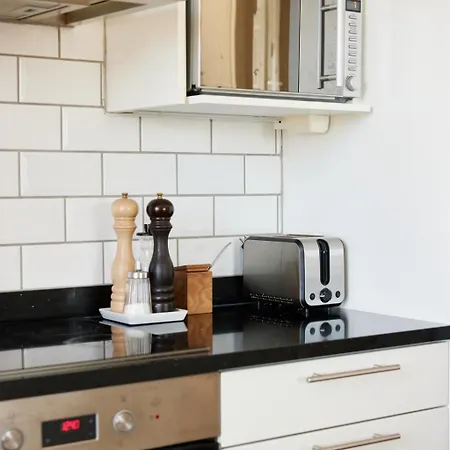 Sture Penthouse 65m2, Great Location Appartement Helsinki